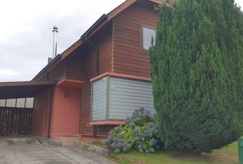 Casa en  Puerto Varas, Llanquihue