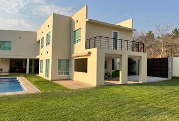 Casa en  Circuito Santa Fe, Santa Fe, Xochitepec, Morelos, 62794, Mex