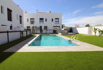 Chalet en  Pilar De La Horadada, Alicante Provincia