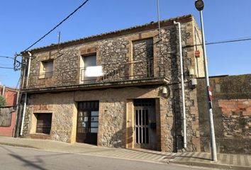 Chalet en  Vilamacolum, Girona Provincia