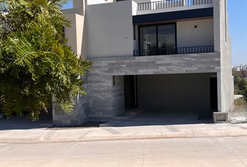 Casa en condominio en  Paseo Canto Del Agua, San Luis Potosí, 78413, Mex