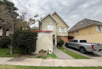 Casa en  Peñalolén, Provincia De Santiago