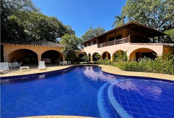 Villa-Quinta en  Santa Fe De Antioquia