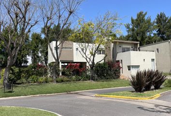 Casa en  Barrancas De Santa María, Partido De Tigre