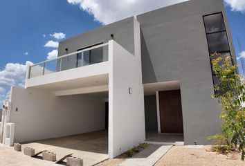 Casa en condominio en  San Pedro Cholul, Mérida, Yucatán