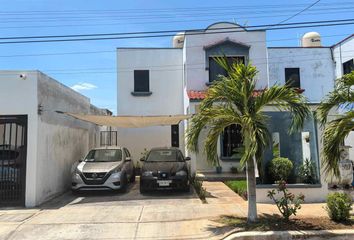 Casa en  Diamante Paseos De Opichen, Mérida, Yucatán