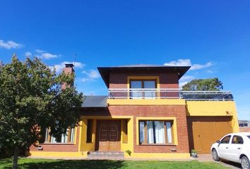 Casa en  Calle Darragueira 402-464, Tandil, Provincia De Buenos Aires, Arg