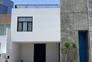 Casa en condominio en  Privada De Los Maristas, Claustro Del Sur, Santiago De Querétaro, Querétaro, 76093, Mex