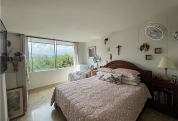 Apartamento en  Aguacatala, Medellín