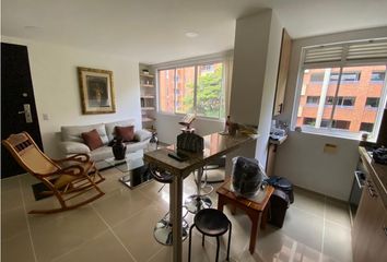 Apartamento en  Poblado, Medellín