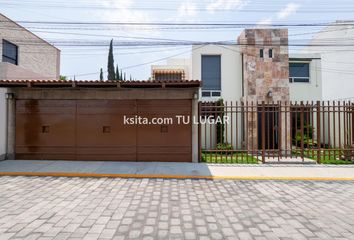 Casa en  Fuentes De La Carcaña, San Pedro Cholula