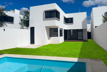 Casa en  Carretera Conkal - Chicxulub Puerto, Conkal, Yucatán, 97347, Mex