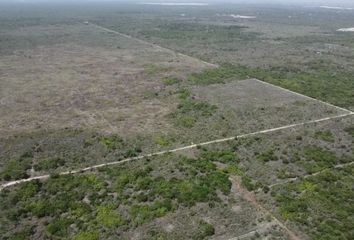 Lote de Terreno en  Yaxkukul, Yucatán, Mex