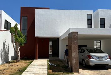 Casa en  Yaxkukul, Yucatán