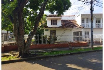 Casa en  Santo Domingo, Cali