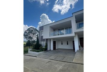 Casa en  Pino Pardo, Popayán