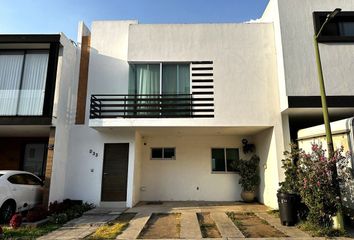 Casa en  Paseo De La Loma, La Loma Residencial, Bosque Real De Santa Anita, Tlajomulco De Zúñiga, Jalisco, 45645, Mex