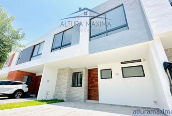 Casa en condominio en  Avenida Paseo Del Anochecer, Zapopan, Jalisco, 45019, Mex