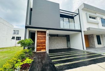 Casa en  Avenida Magallanes, Los Magueyes, San Pedro Tlaquepaque, Jalisco, 45602, Mex