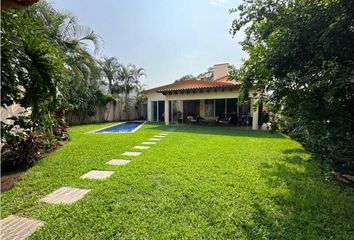 Casa en  Lomas De Ahuatlan, Cuernavaca, Morelos