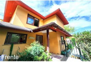 Casa en  Peñalolén, Provincia De Santiago