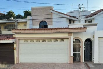 Casa en  Fraccionamiento Las Quintas, Culiacán