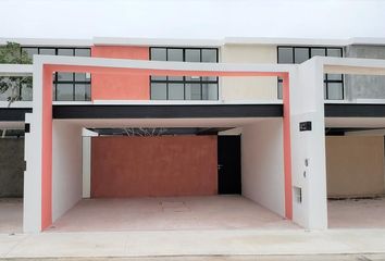 Casa en  Calle 23, Montebello, Mérida, Yucatán, 97113, Mex