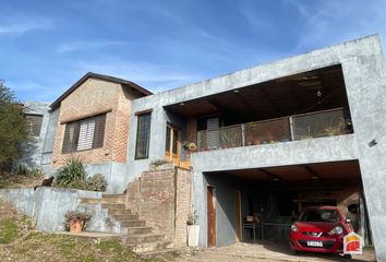 Casa en  Calle Lanín, Villa Allende, Colón, Córdoba, Arg