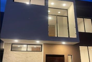 Casa en condominio en  Paseo Cañada Del Arroyo, Corregidora, Querétaro, 76922, Mex