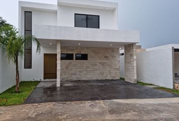 Casa en condominio en  Calle 21, Conkal, Yucatán, 97345, Mex