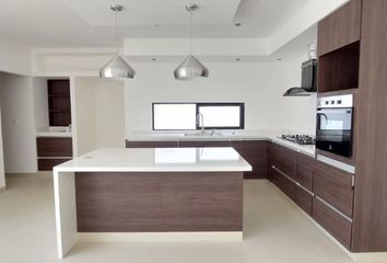 Casa en condominio en  Calle 18 108-108, Cholul, Mérida, Yucatán, 97305, Mex