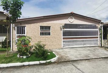 Casa en  Jose D. Espinar, San Miguelito