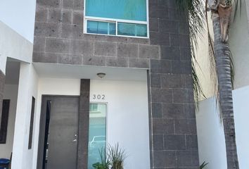 Casa en  Hacienda Los Encinos, Monterrey