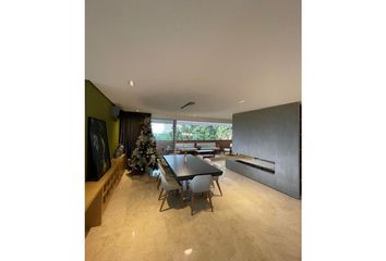 Apartamento en Carrera 25a 1 45, Los Naranjos, Medellín, Antioquia, Col