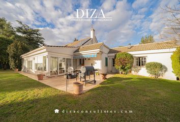 Villa en  Pozuelo De Alarcón, Madrid Provincia
