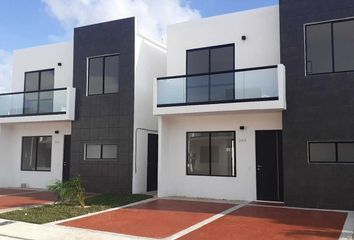 Casa en condominio en  Pueblo Conkal, Conkal