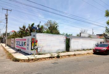 Lote de Terreno en  Avenida Yucatán, Jardines De Mérida, Mérida, Yucatán, México