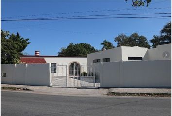Casa en  Calle 13 383-389, San Pedro Uxmal, Mérida, Yucatán, 97203, Mex