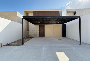 Casa en  Hacienda Xcanatun, Mérida, Yucatán