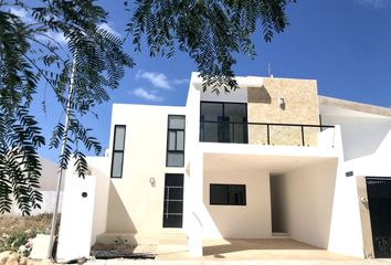 Casa en  Calle 5-b, Cholul, Mérida, Yucatán, 97305, Mex