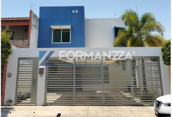 Casa en  Residencial Esmeralda Norte, Municipio De Colima