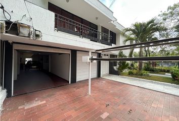 Casa en Carrera 64, Riomar, Barranquilla, Atlantico, Col