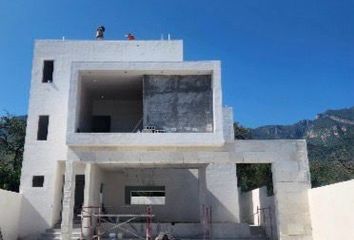 Casa en  Las Cristalinas, Santiago, Nuevo León