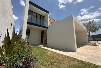 Casa en condominio en  Calle 18 108-108, Cholul, Mérida, Yucatán, 97305, Mex