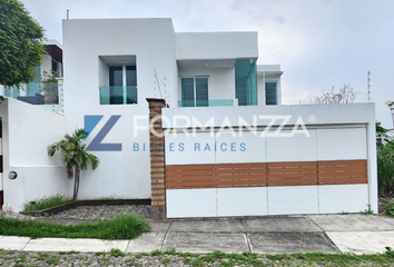 Casa en  Residencial Esmeralda Norte, Municipio De Colima