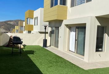 Casa en  Calle Colinas Del Puerto, El Sauzal De Rodríguez, Ensenada, Baja California, 22760, Mex