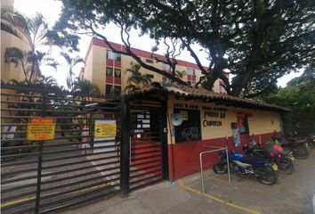 Apartamento en  Paseo De Los Almendros, Cali