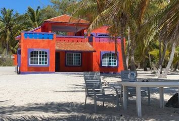 Lote de Terreno en  Calle Coronado, Mahahual, Othón P. Blanco, Quintana Roo, 77976, Mex