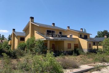 Chalet en  Navalperal De Pinares, Avila Provincia