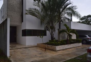 Casa en  X Canatún, Mérida, Yucatán, Mex